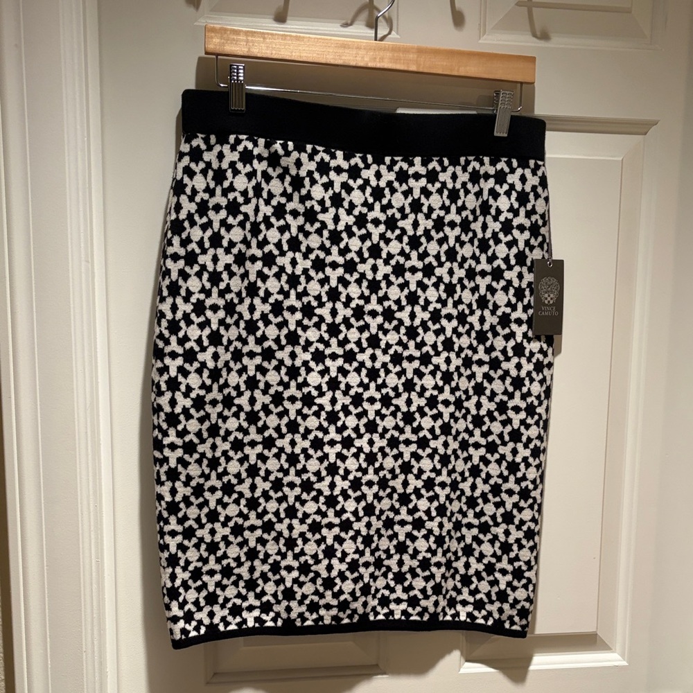 Vince Camuto Black and White Floral Pencil Skirt